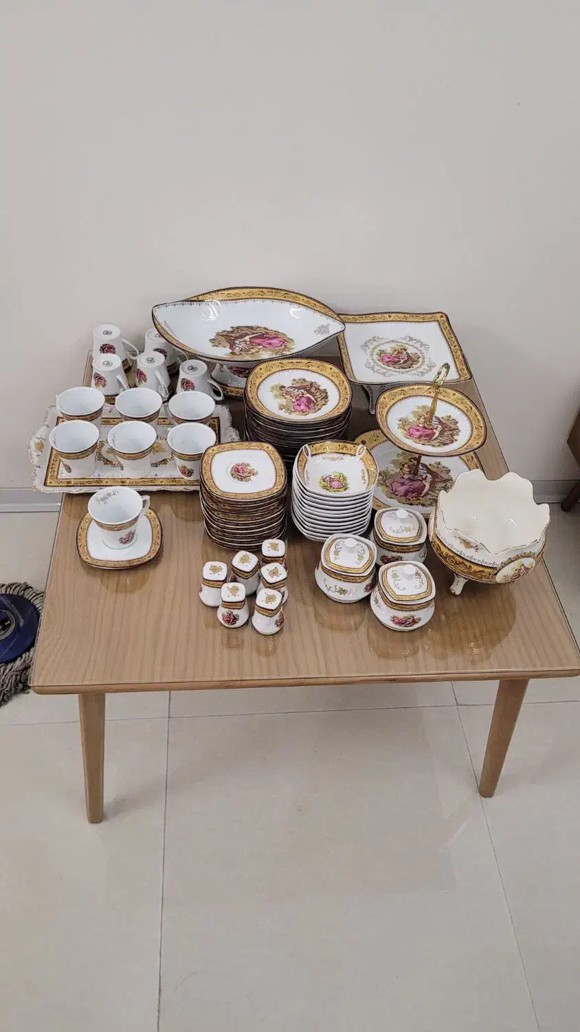 سرویس پذیرایی لیلی و مجنون ۱۲ نفره کامل|ظروف سرو و پذیرایی|تهران, امام زاده عبدالله|دیوار