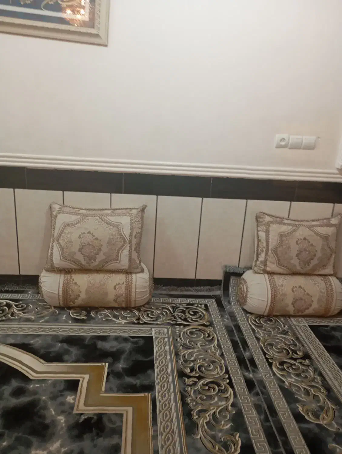 روبالشتی|رختخواب، بالش، پتو|دهدشت, |دیوار