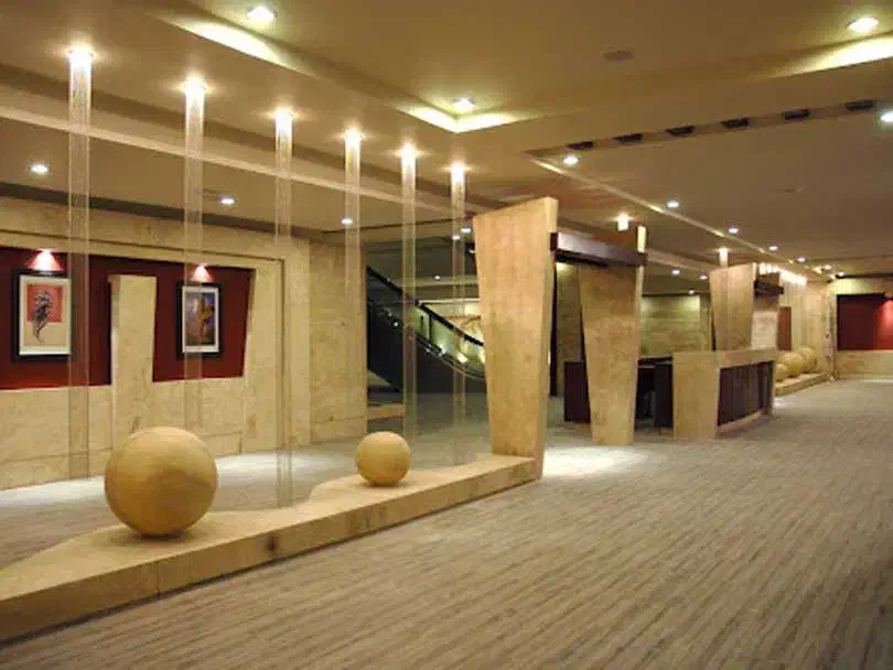 310متر کوچه 20متری سقف بلند غرق نور|فروش آپارتمان|مشهد, احمدآباد|دیوار