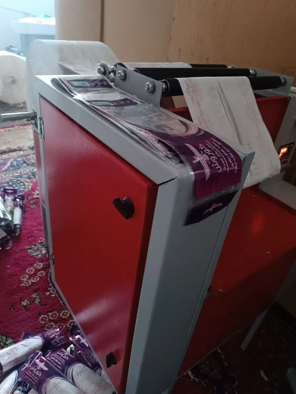 دستگاه رول سفره سه کاره|ماشین‌آلات صنعتی|بسطام, |دیوار