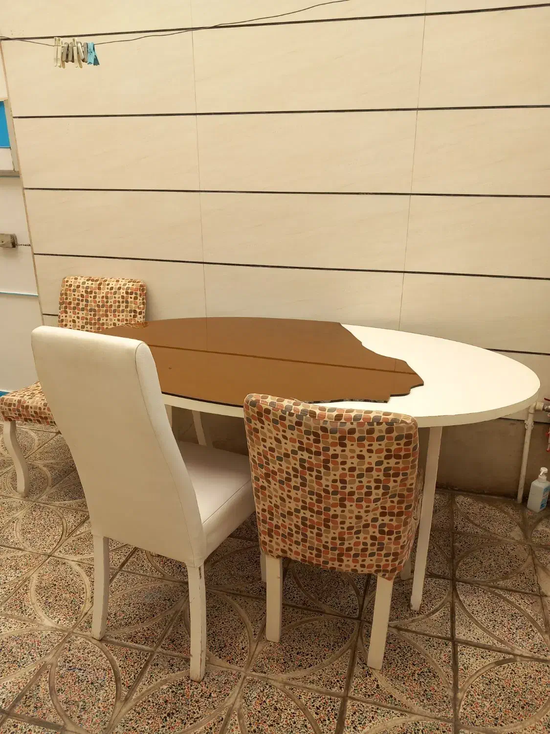 میز نهار خوری|میز و صندلی غذاخوری|بروجرد, |دیوار