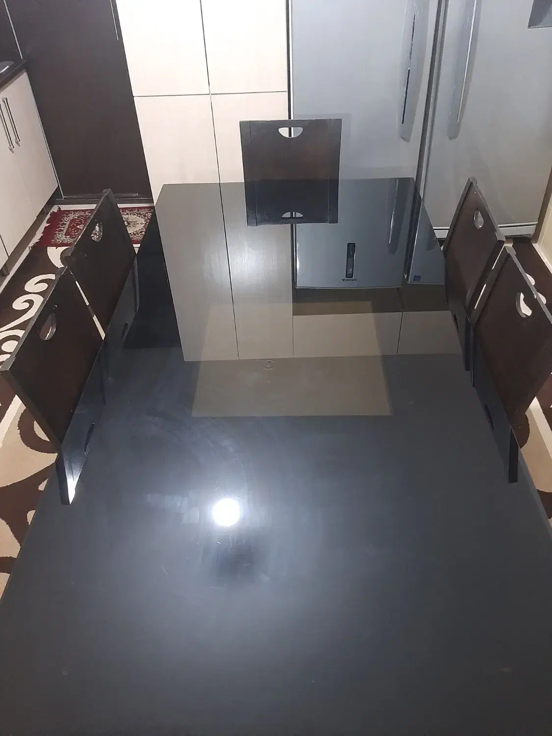 میز غذا خوری|میز و صندلی غذاخوری|کبودرآهنگ, |دیوار