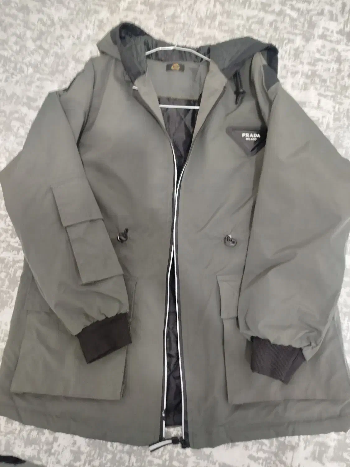 کاپشن|لباس|قم, شهرک فاطمیه|دیوار