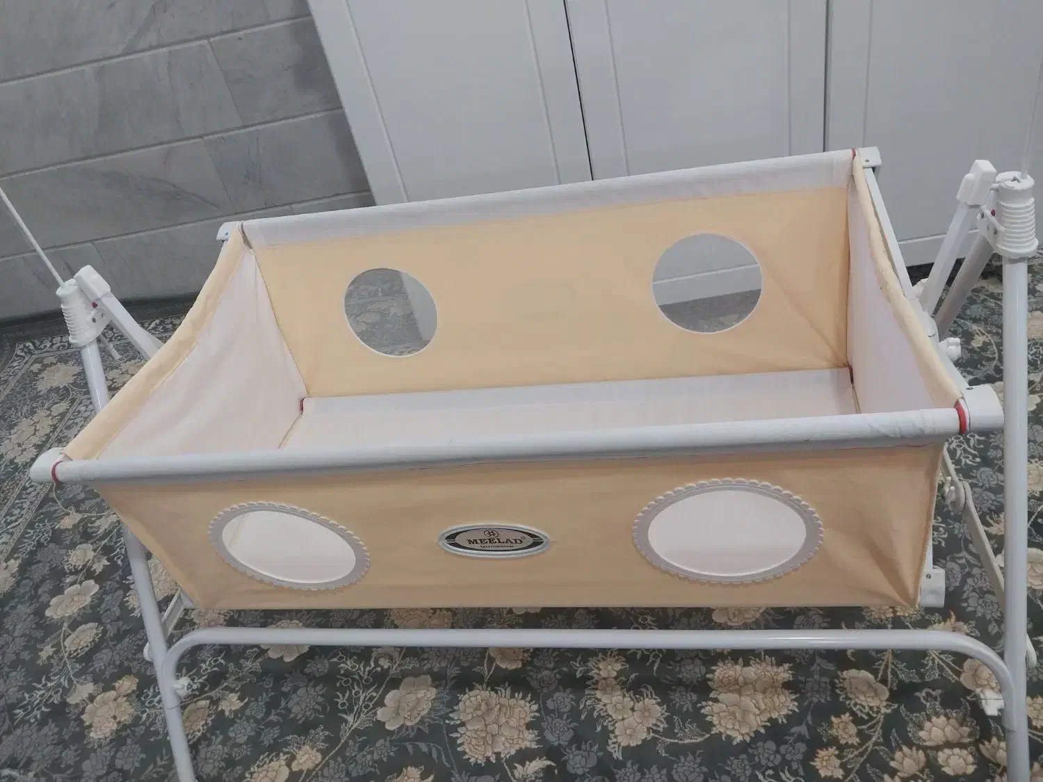 گهواره نوزاد نو|تخت و سرویس خواب|رباط‌کریم, رباط‌کریم|دیوار