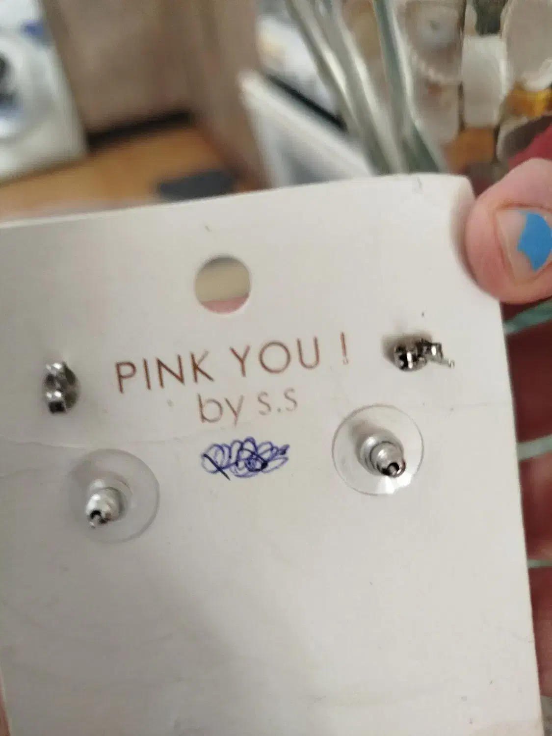 دوعدد گوشواره|بدلیجات|شیروان (خراسان), |دیوار