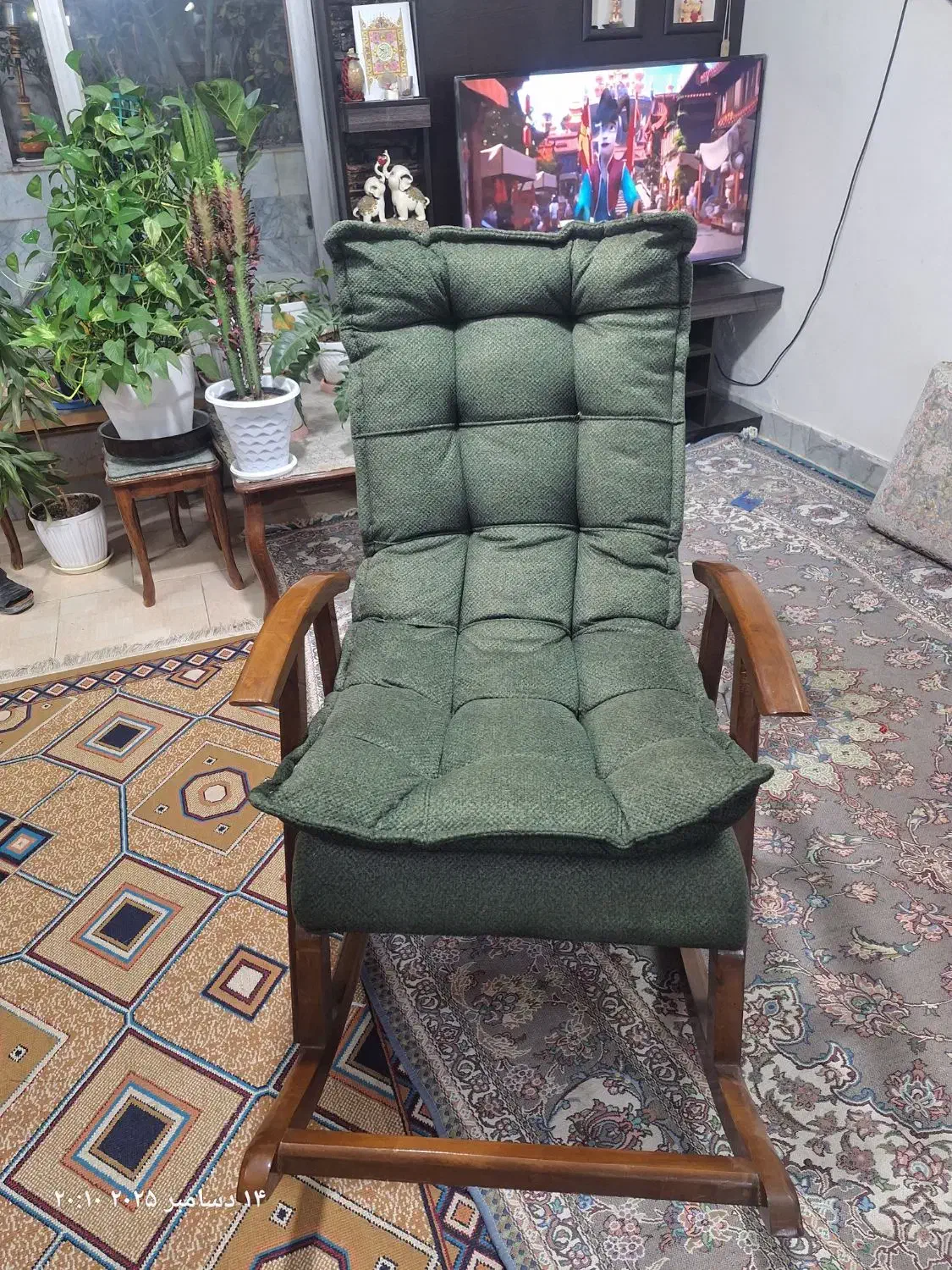 صندلی مادربزرگ راک|مبلمان خانگی و میز عسلی|شاهین‌شهر, گزبرخوار|دیوار