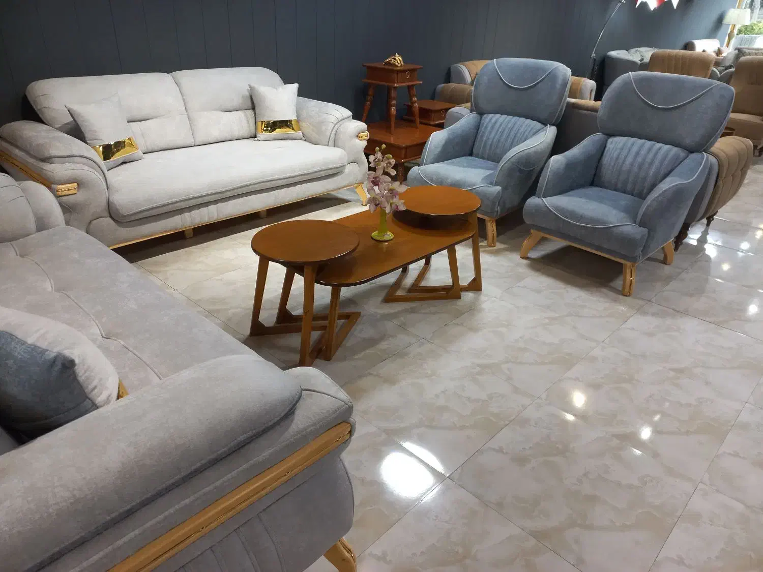 مبل باکیفیت ومقاوم وفانتزی نشیمن راحت مبل امیر|مبلمان خانگی و میز عسلی|پارس‌آباد, |دیوار