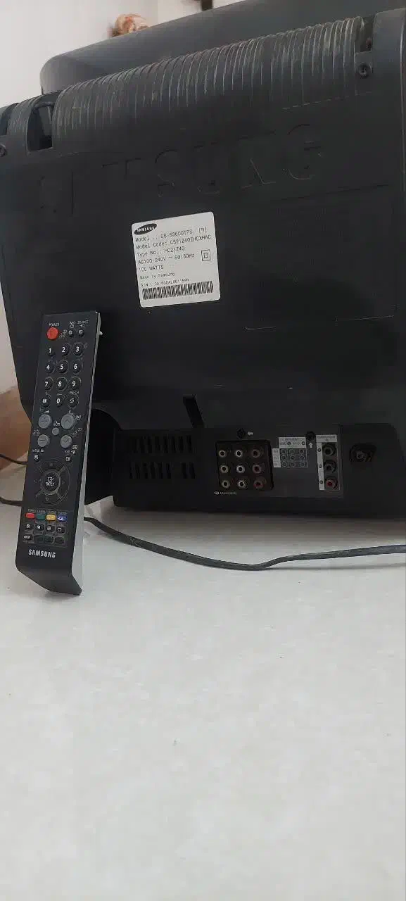 تلوزیون سامسونگ اصل کم کارکرد۲۱اینچ|تلویزیون و پروژکتور|رضوانشهر, |دیوار