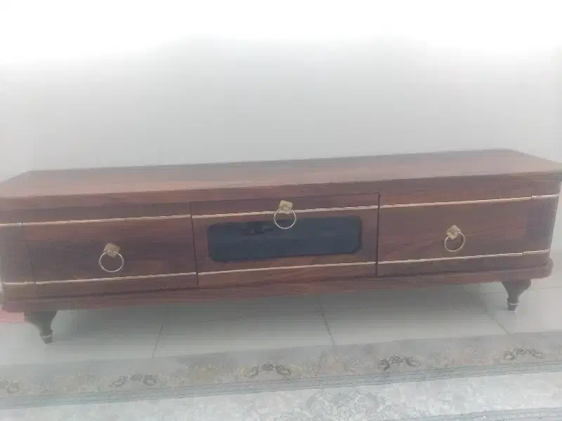 زیرتلویزیون درحدنو|میز تلویزیون|زرندیه, |دیوار