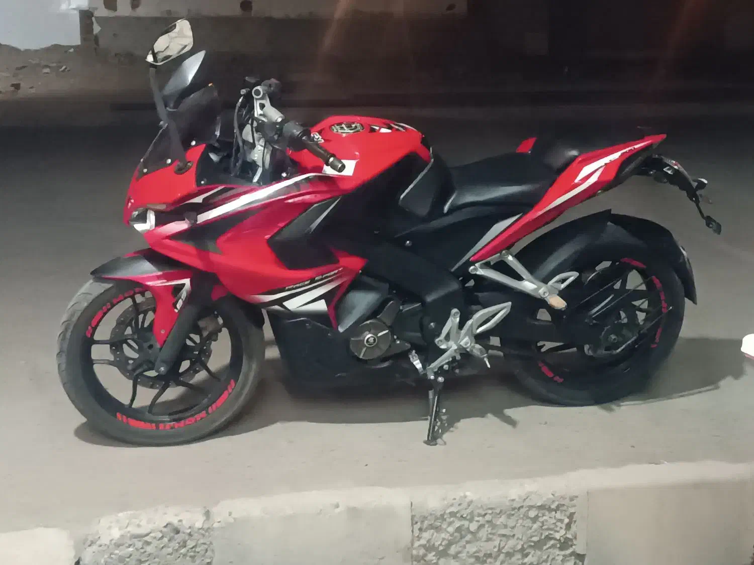 rs 200|موتورسیکلت|سبزوار, دانشگاه آزاد|دیوار