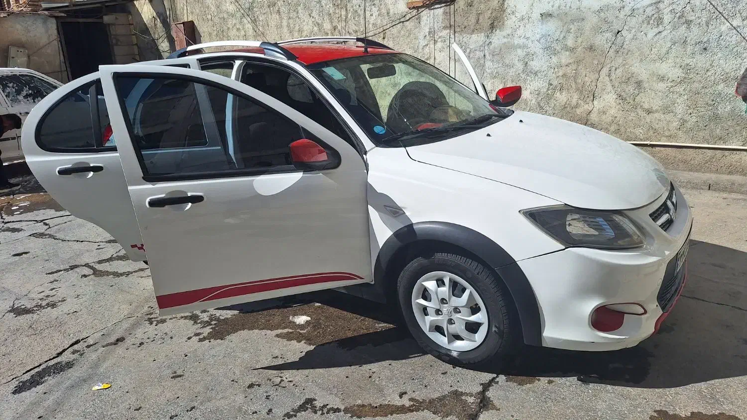 کوییک r بی رنگ و بی نقطه ۱۴۰۱|خودرو سواری و وانت|کرمانشاه, |دیوار