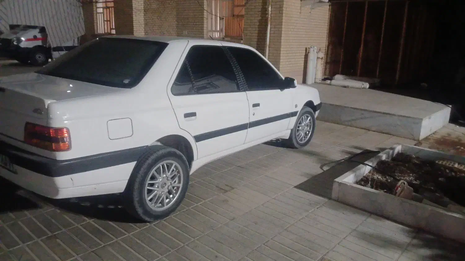 پژو ۴۰۵ تیوفایو|خودرو سواری و وانت|میمند, |دیوار