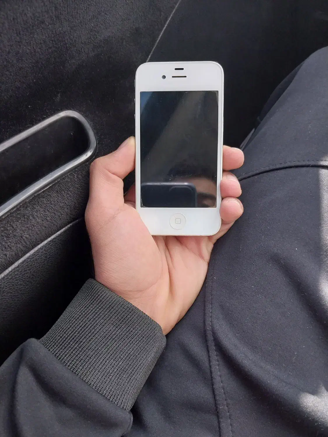 گوشی آیفون ۴ کلکسیونی|موبایل|شیراز, هفت تنان|دیوار