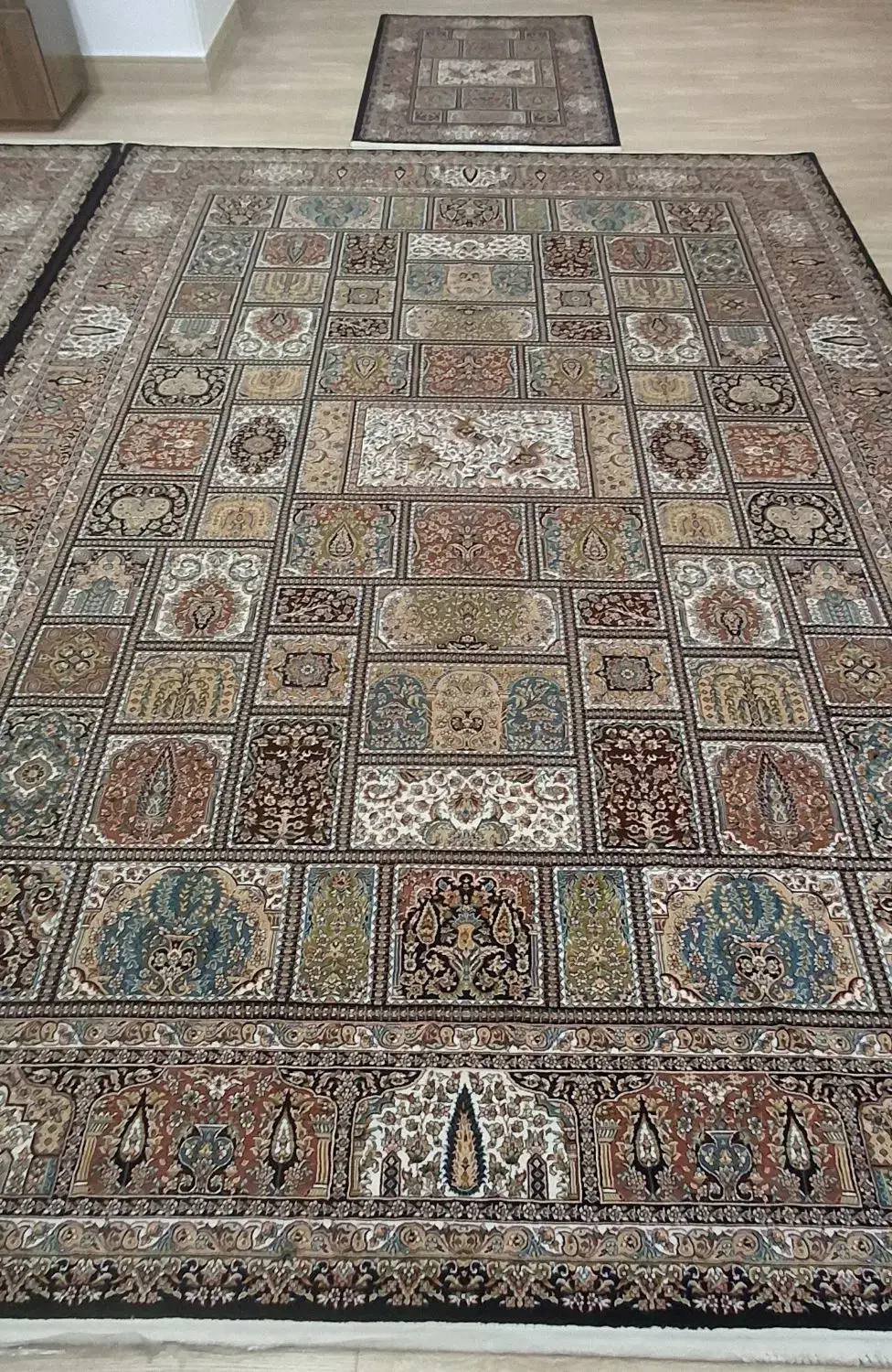 فرش 9 متری 700 شانه|فرش|ساوه, |دیوار