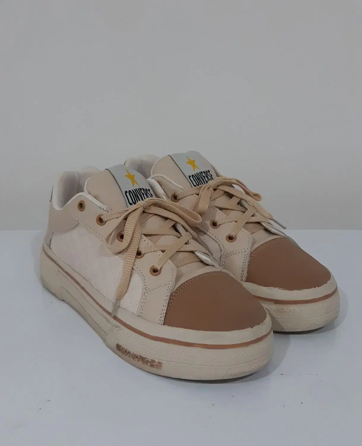 کتونی نو زنانه و دخترانه|کیف، کفش، کمربند|خرمآباد, |دیوار