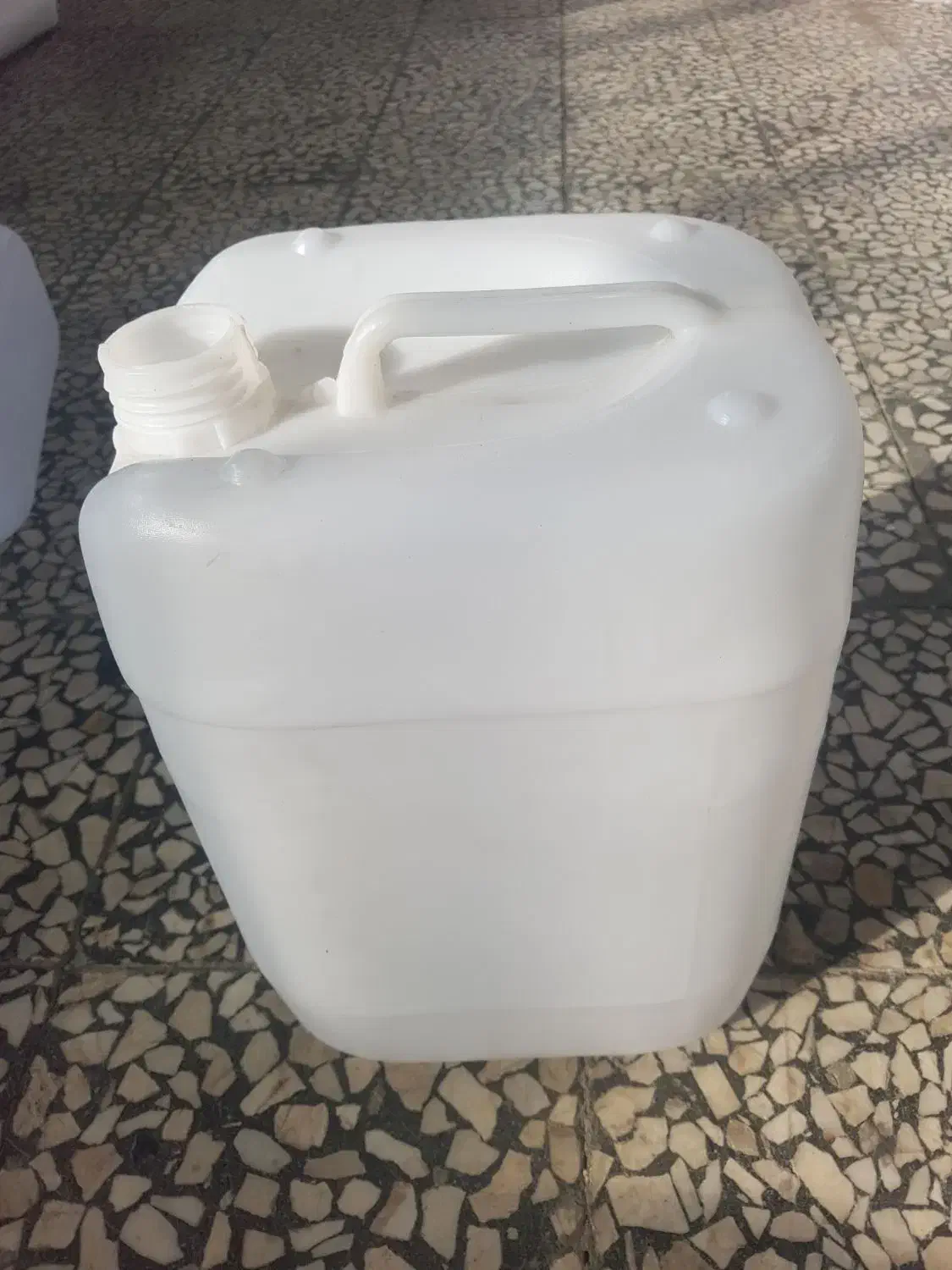 گالن|عمده‌فروشی|بانه, |دیوار