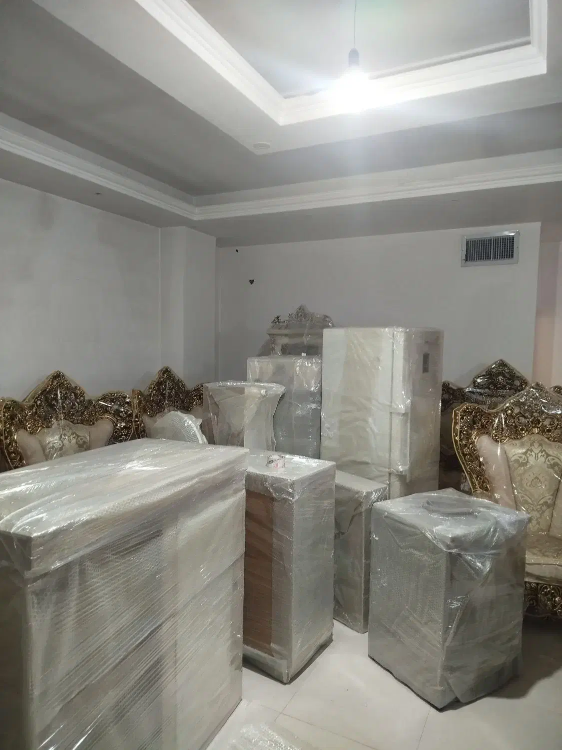 باربری*ظرافت بار سنه*جابجایی اثاثیه اسبابکشی منزل|خدمات حمل و نقل|سنندج, |دیوار