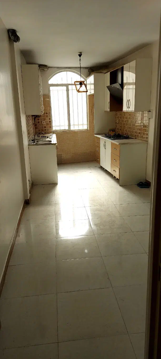 ۳۳ متر طبقه همکف تک واحد فقط با ۵۷۰ میلیون نقد|فروش آپارتمان|تهران, شیوا|دیوار