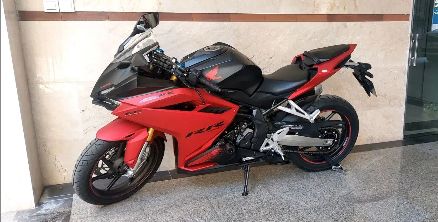 هوندا CBR 250 فول آپشن فوق‌العاده تمیز|موتورسیکلت|تهران, قبا|دیوار