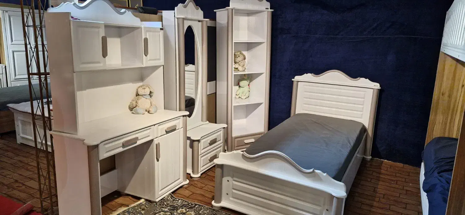 تمدید شد نمایشگاه سرویس خواب یکشنبه 9 آذر 1404|تخت و سرویس خواب|میناب, |دیوار