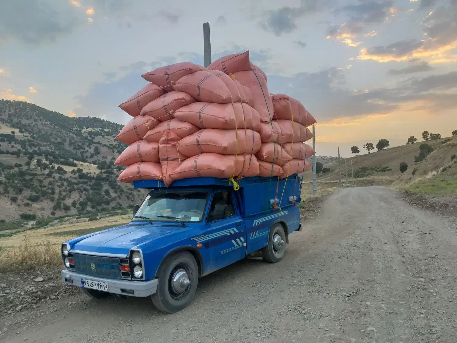 حمل نقل بار بانیسان باربری نیسان|خدمات حمل و نقل|کرمانشاه, |دیوار