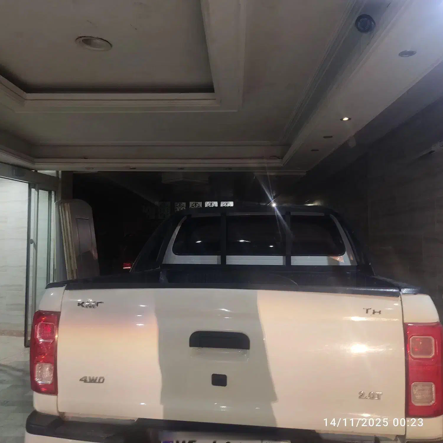 کی ام سی تی 8مدل 401|خودرو سواری و وانت|مشهد, زمرد|دیوار