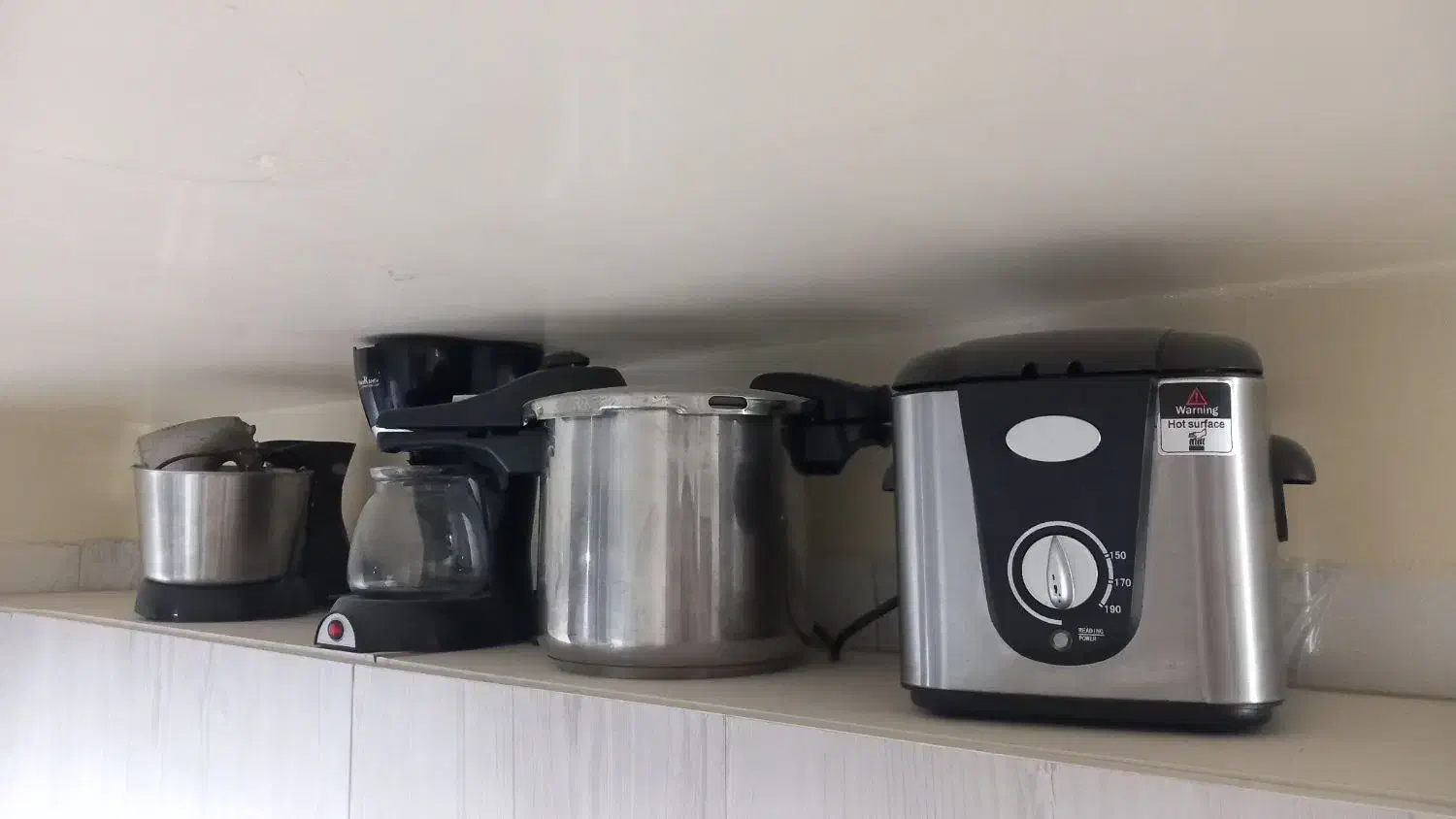 تعدادی لوازم برقی در حد نو|سایر لوازم برقی|باقرشهر, |دیوار