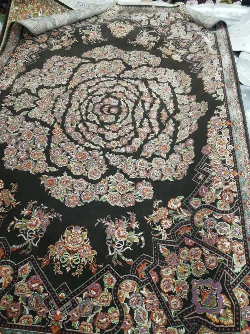 فرش ۶متری نو|فرش|قم, قلعه کامکار|دیوار