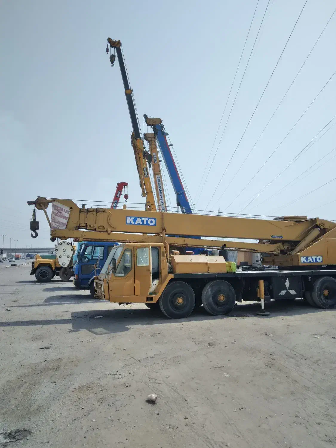 جرثقیل برادران باقری آماده به کار|خدمات حمل و نقل|بندرعباس, |دیوار