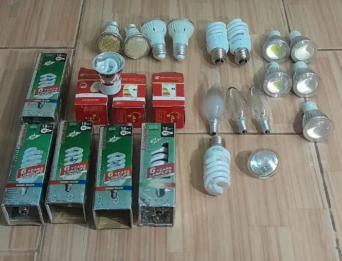 تعدای لامپ اس ام دی و کم مصرف|لامپ و چراغ|کرج, شاهینویلا|دیوار