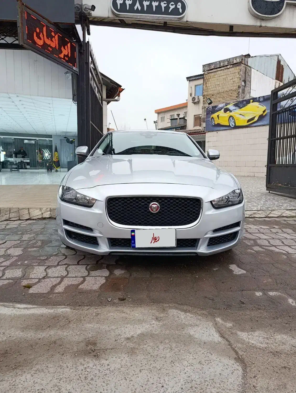 جگوار ۲۰۱۷|خودرو سواری و وانت|رشت, بازار|دیوار