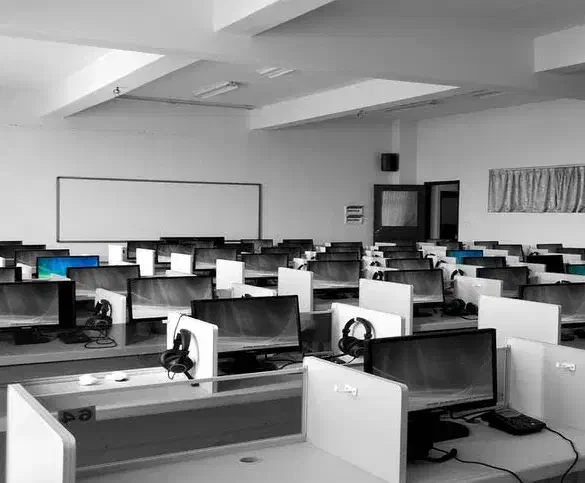 استخدام فوری کارمند اداری با حقوق و مزایا عالی|استخدام اداری و مدیریت|نیشابور, فردوس شمالی|دیوار