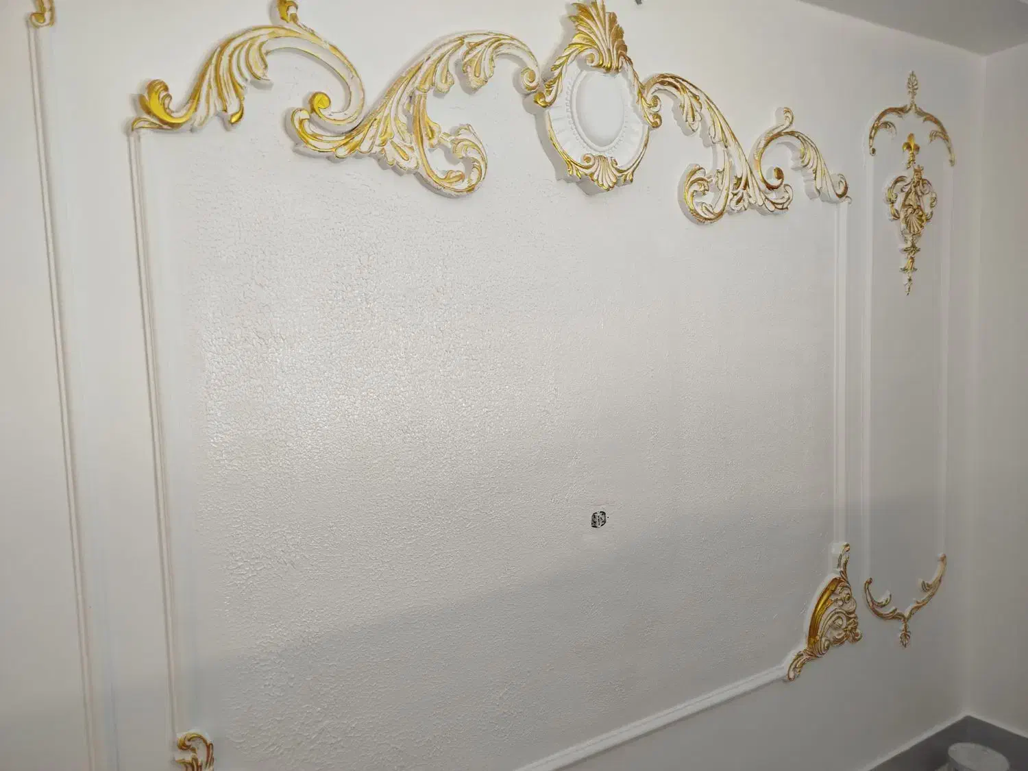 نقاشی کاغذ دیواری گچبری|خدمات پیشه و مهارت|قرچک, زیبا شهر|دیوار