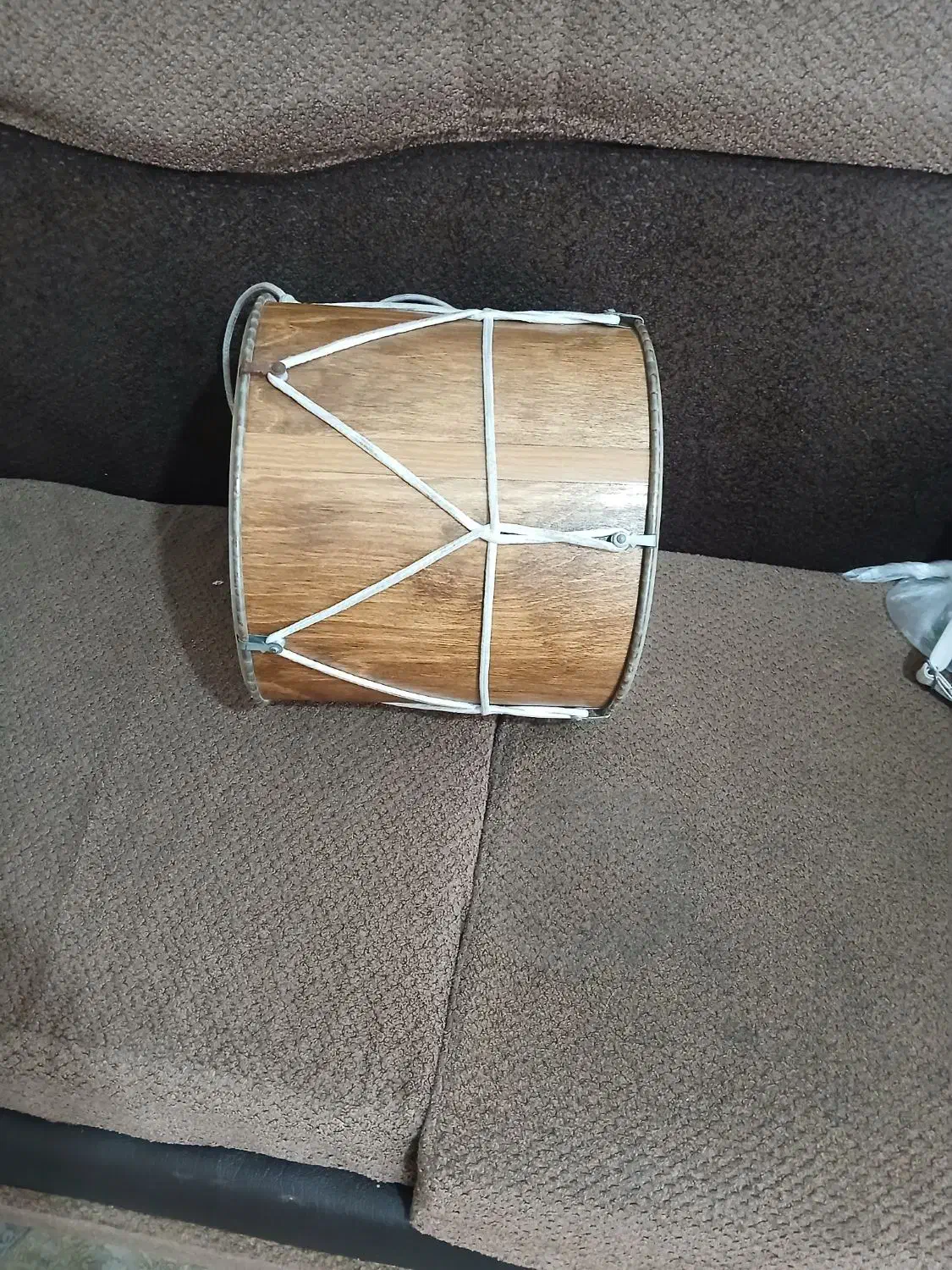 ناغاره|درام و پرکاشن|لنجان, |دیوار