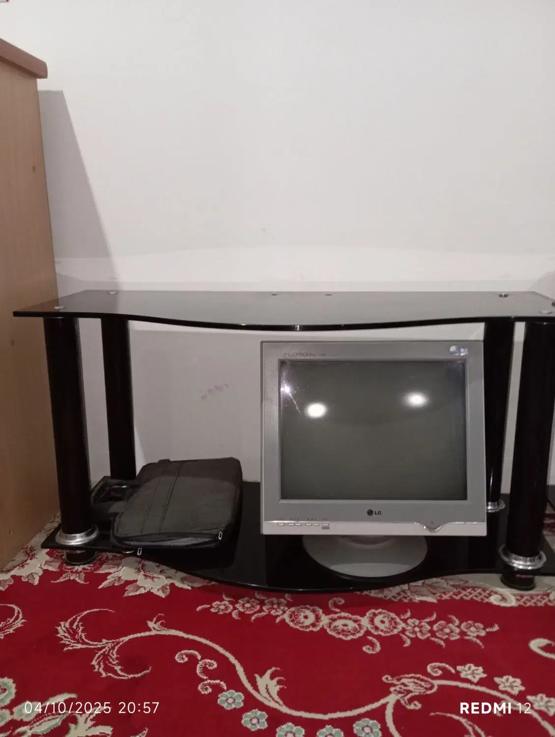 لباسشویی میز تلویزیون|ماشین لباسشویی و خشک‌کن لباس|دهگلان, |دیوار