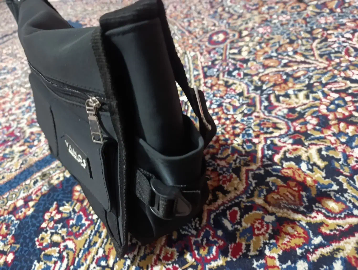 کیف کاملا نو.|کیف، کفش، کمربند|زرند, |دیوار