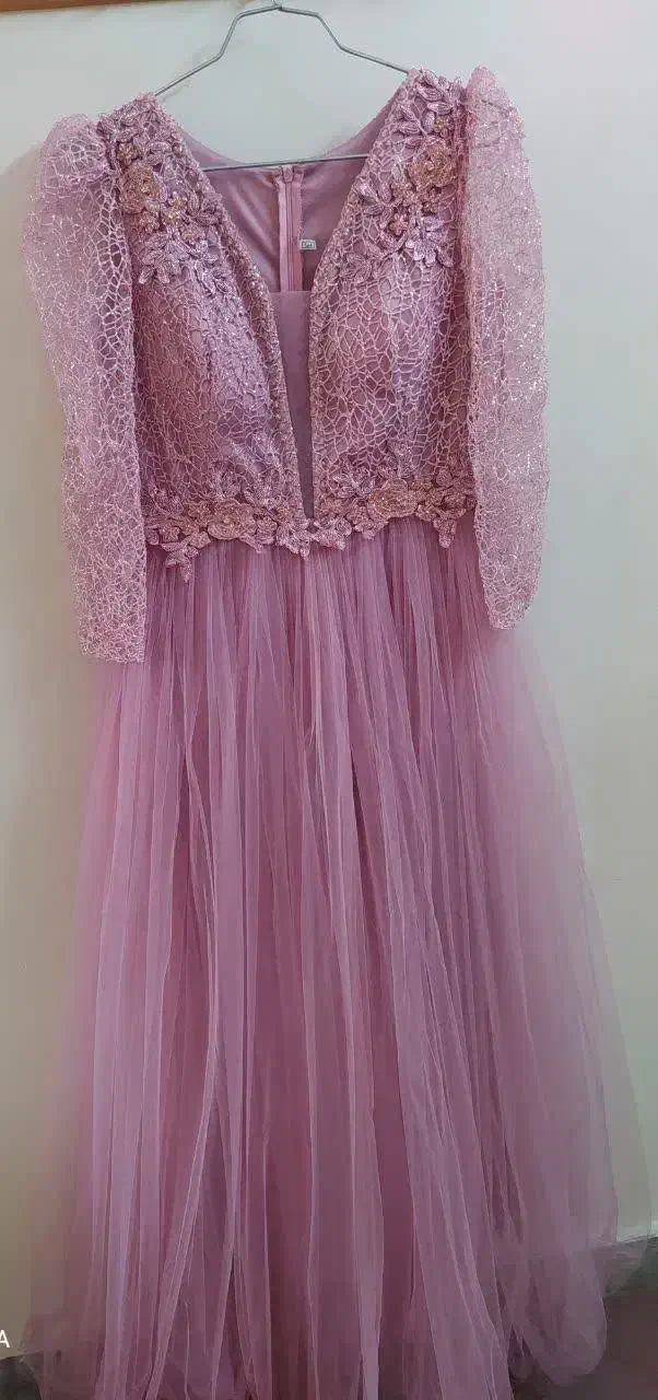 لباس مجلسی|لباس|خوانسار, |دیوار