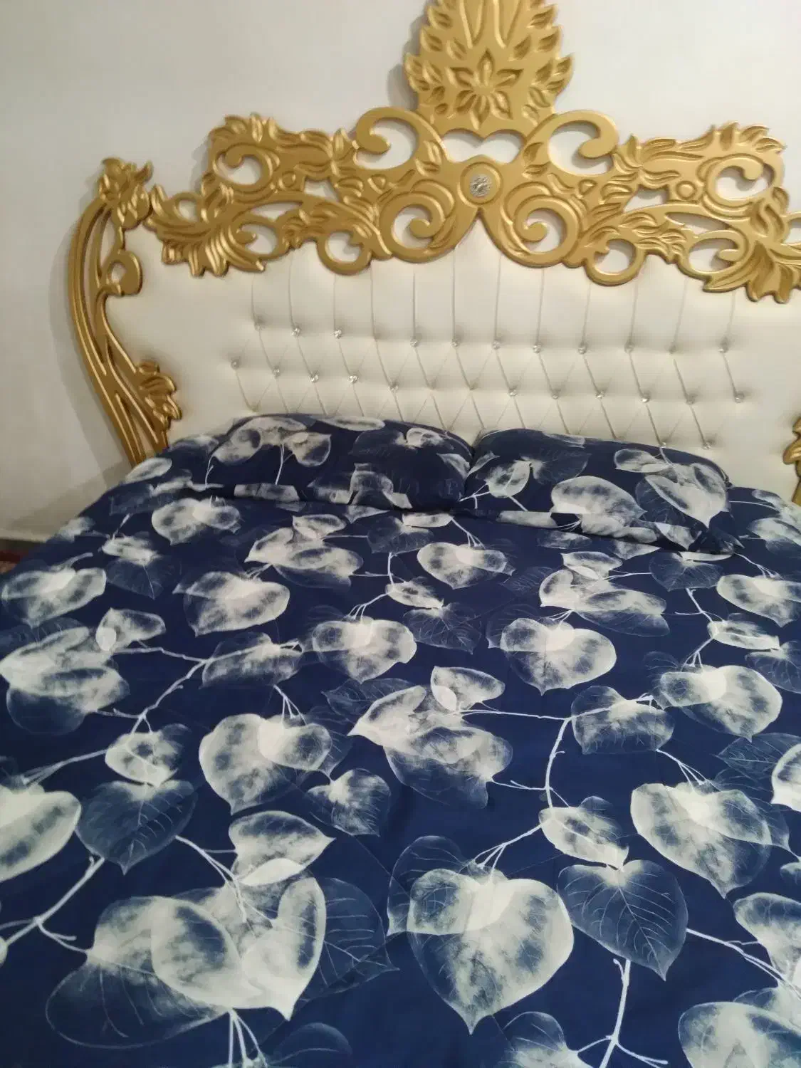 سرویس خواب و میز آرایشی|تخت و سرویس خواب|اهواز, کوی مهدیس|دیوار