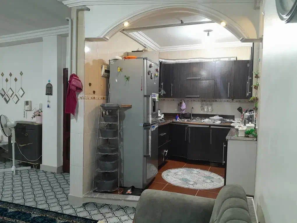 اپارتمان ۸۹ متری سنددار قلب شهر ۸ واحدی پارکینگ|فروش آپارتمان|آزادشهر, |دیوار