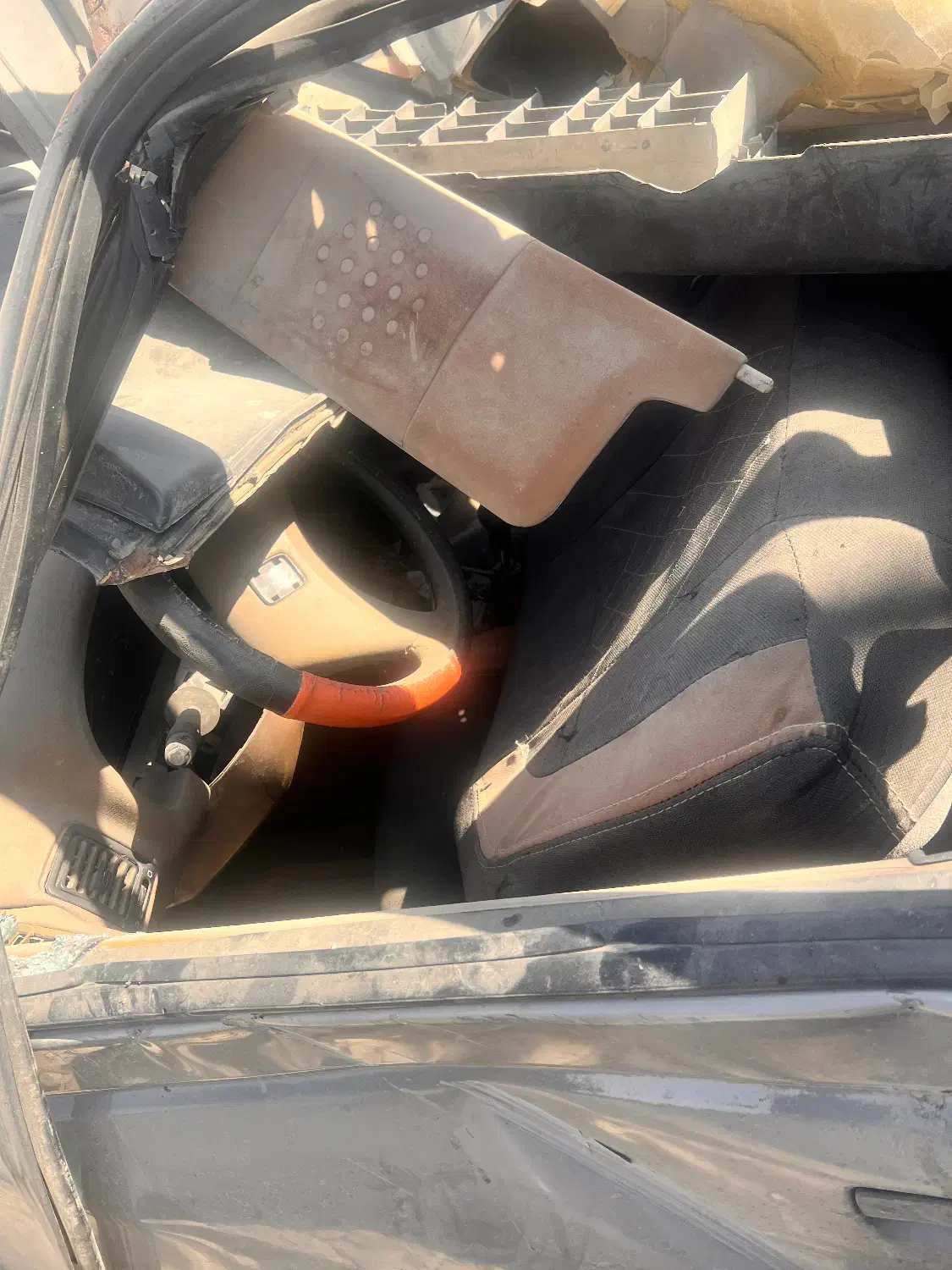 پژو۴۰۵ تصادفی|خودرو سواری و وانت|شیراز, حومه شیراز|دیوار