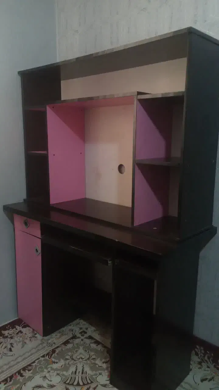 میز تحریر سالم|میز تحریر و کامپیوتر|همدان, |دیوار