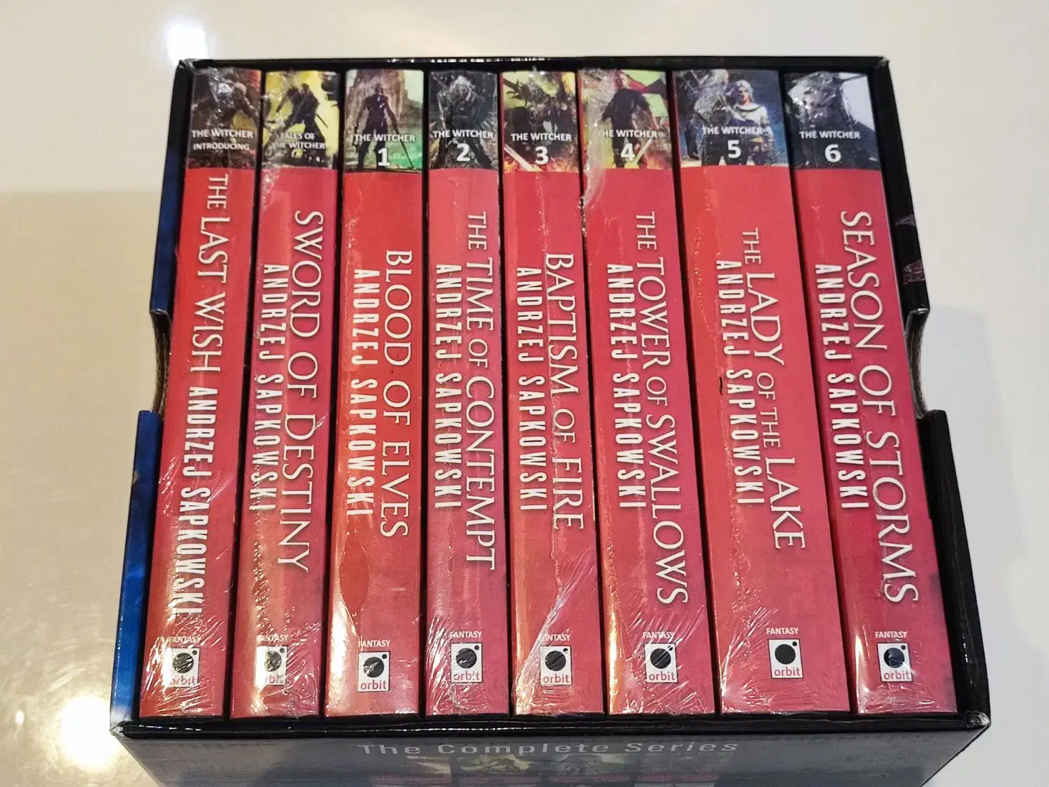 رمان سری ویچر|کتاب و مجله ادبی|مهاباد (آذربایجان غربی), |دیوار