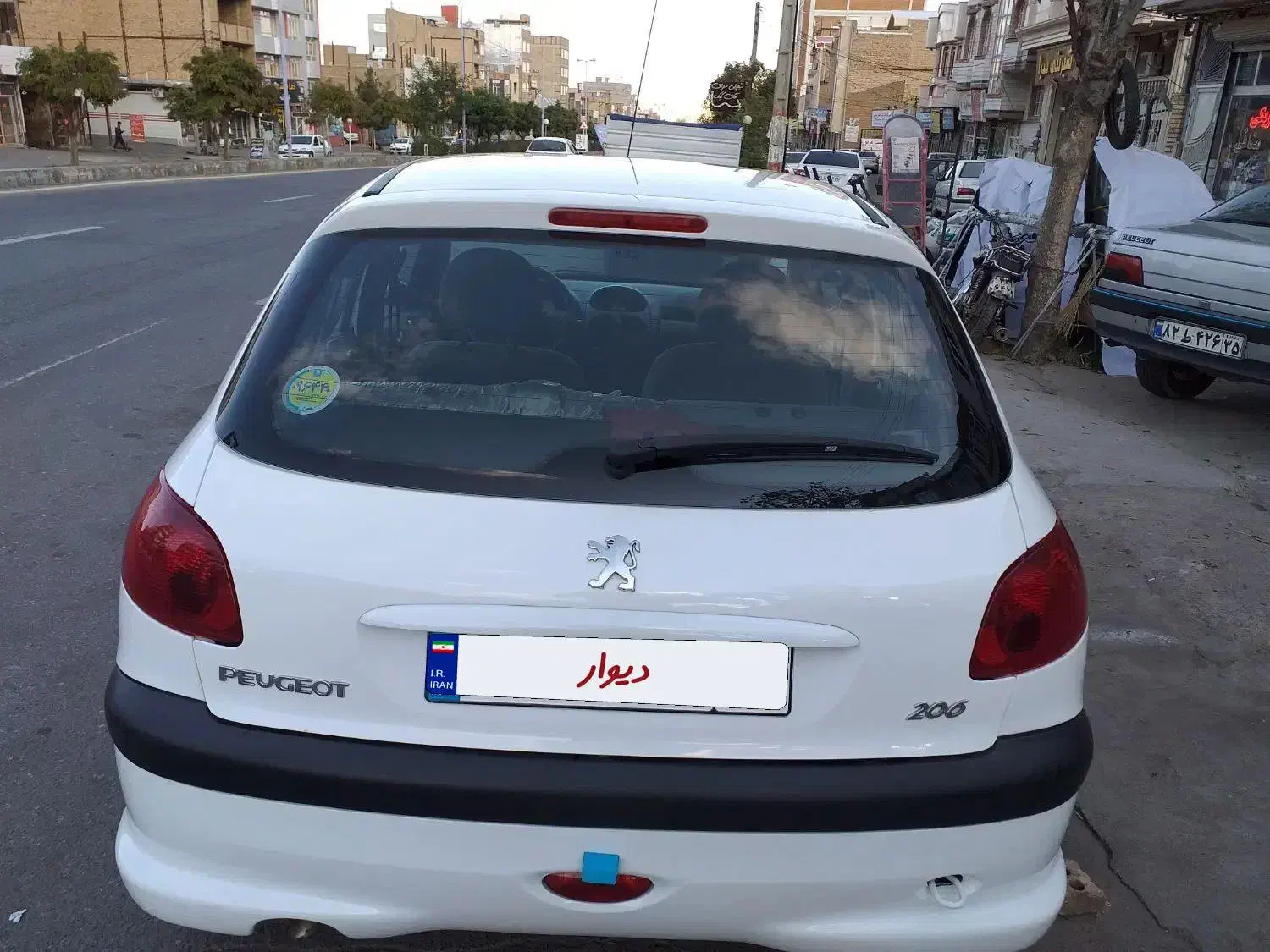 خودرو ۲۰۶ سفید|خودرو سواری و وانت|مرند, |دیوار