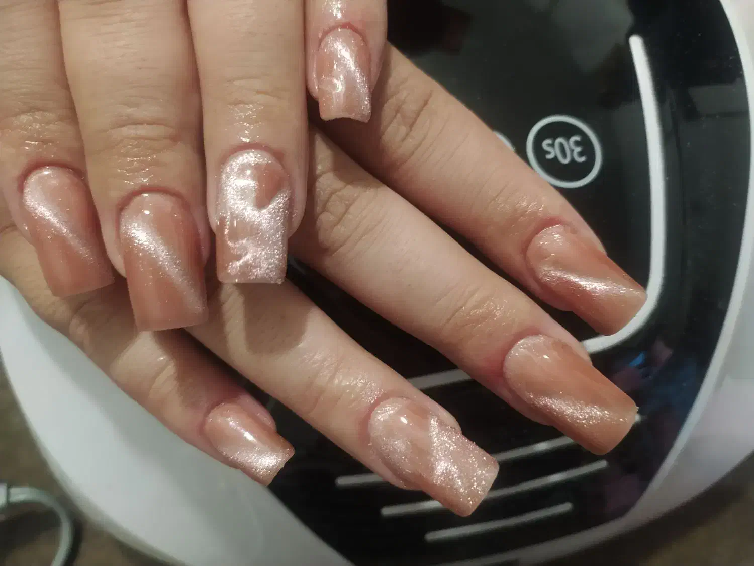 کاشت ناخن|خدمات آرایشگری و زیبایی|دورود, |دیوار