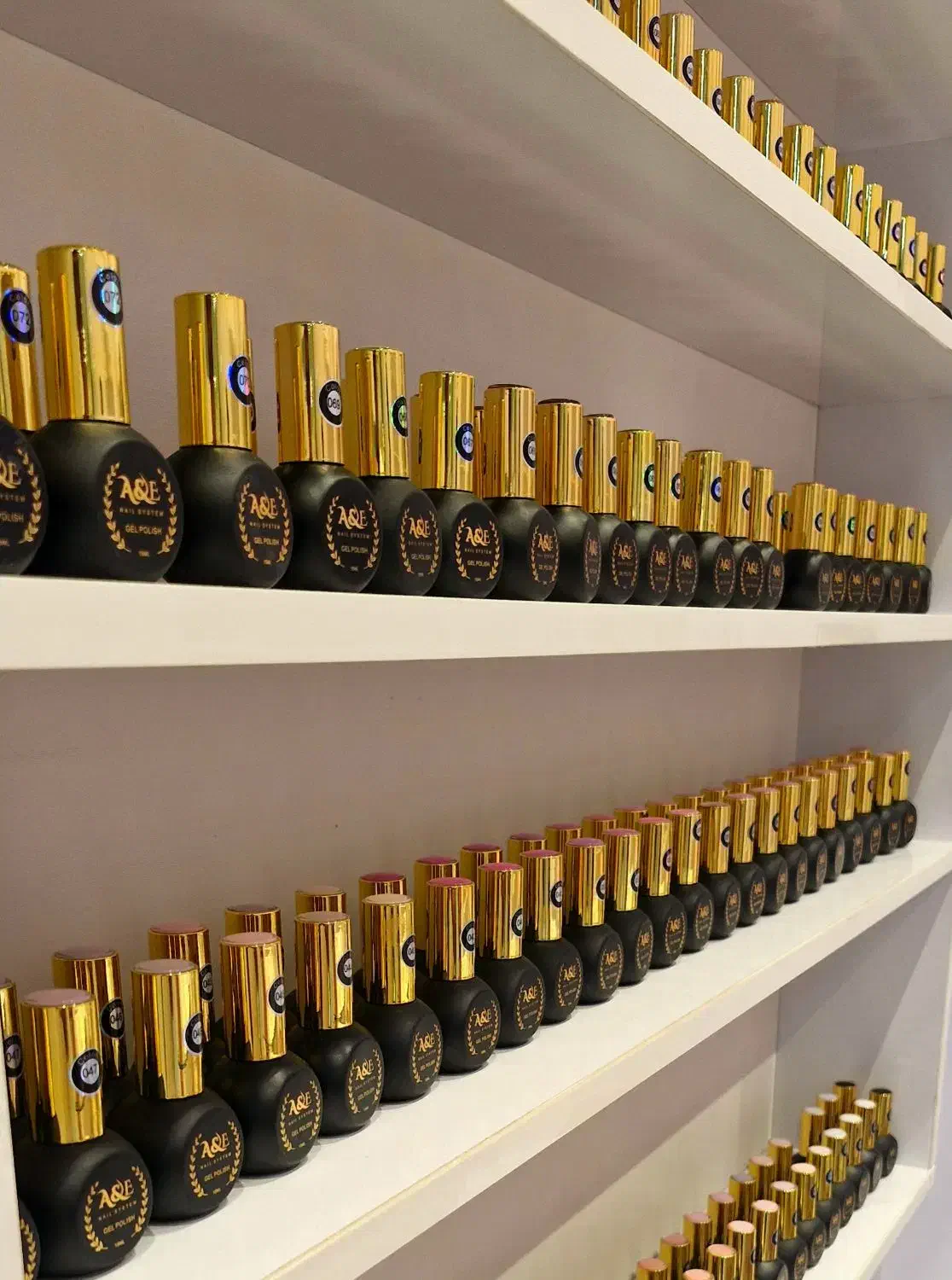 فروشگاه لوازم تخصصی کاشت ناخن ویون|آرایشی، بهداشتی، درمانی|کرمان, |دیوار