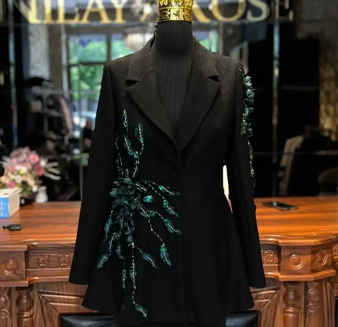 گلدوزی روی لباس شما|لباس|مرند, |دیوار