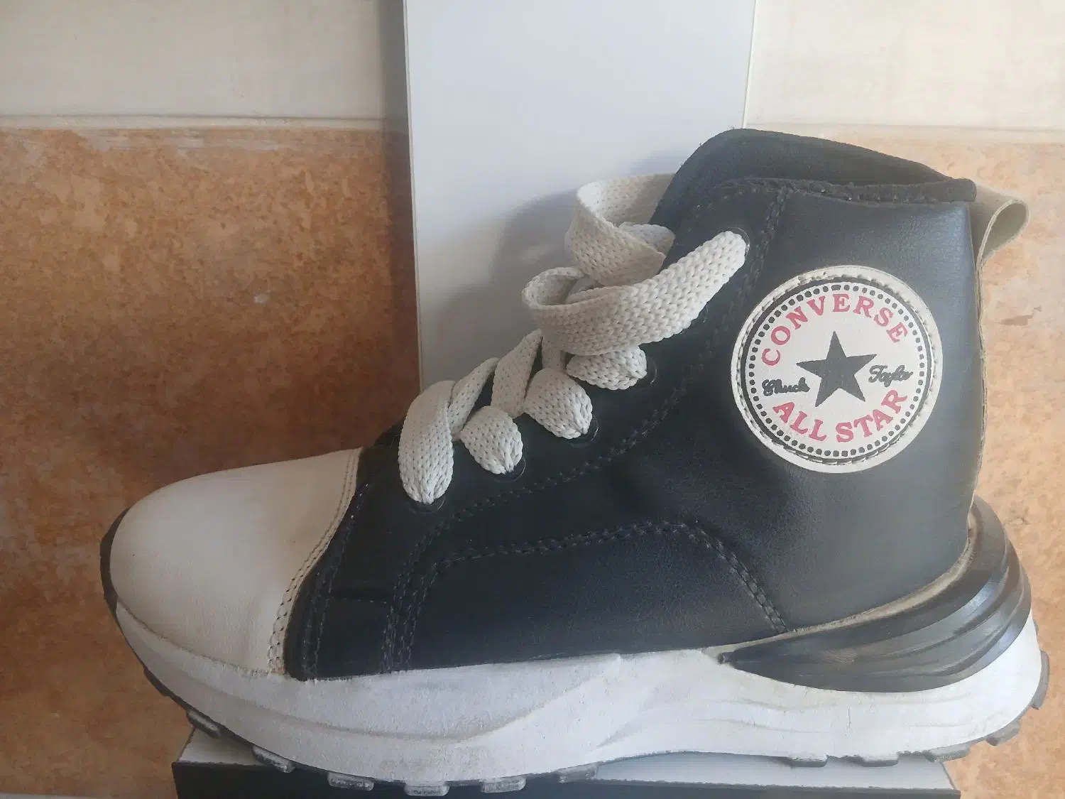 بوت زنانه زیر قیمت|کیف، کفش، کمربند|همدان, |دیوار