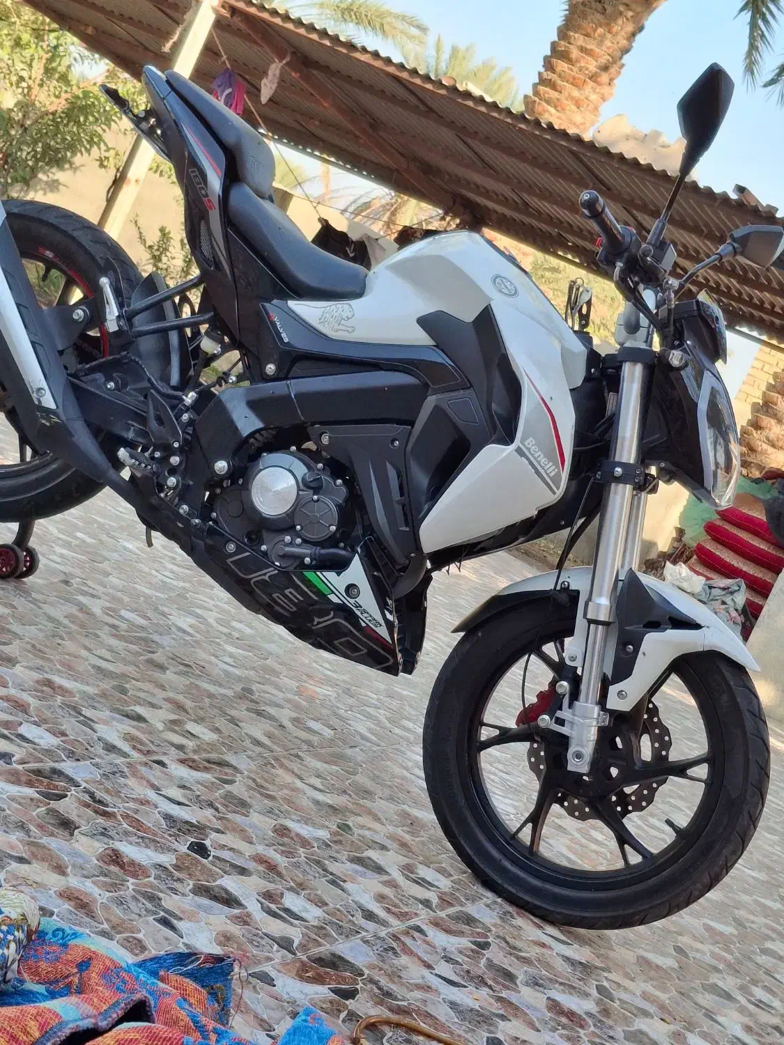 موتور  بنلی 180s|موتورسیکلت|بلوک, |دیوار