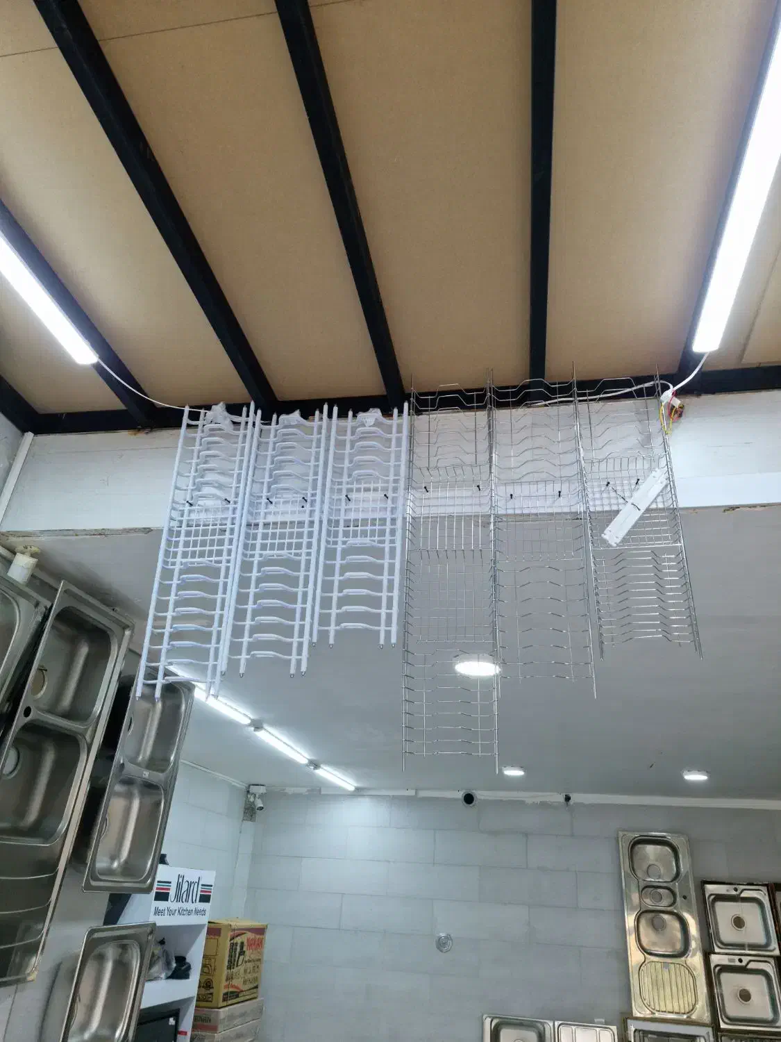 آبچکان لوتوس صنعت همه سایز و مدل پخش|آبچکان و نظمدهنده ظروف|رودهن, |دیوار