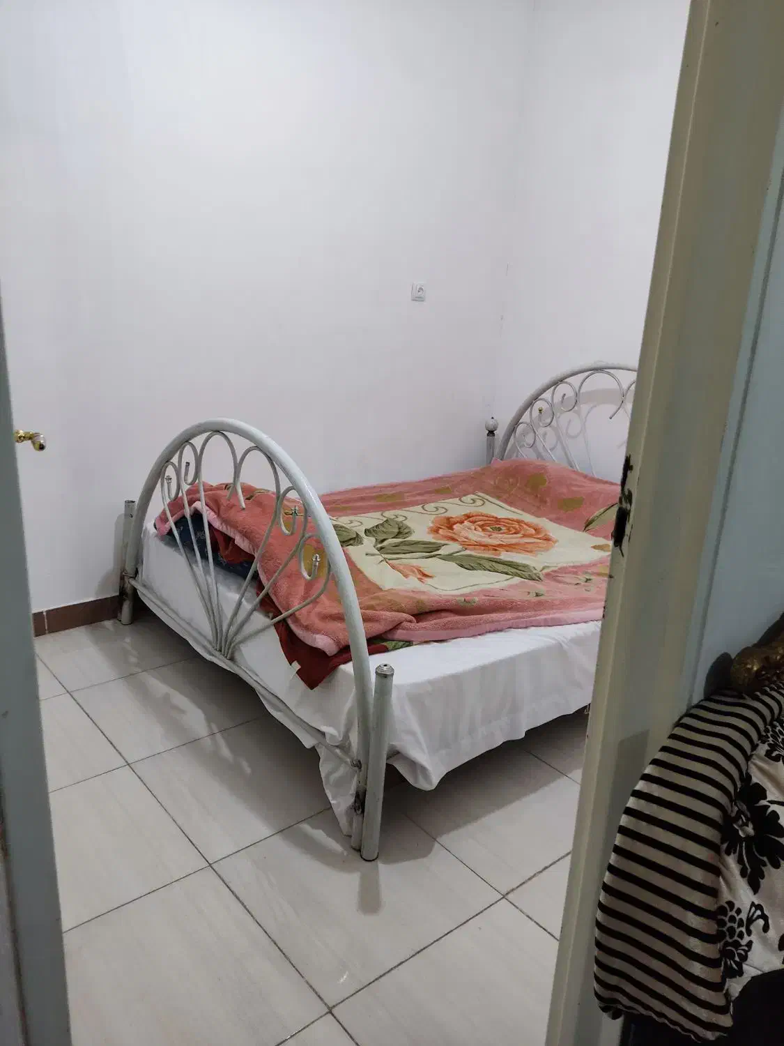 سوئیت آپارتمان اول گلدشت|اجارهٔ کوتاهمدت آپارتمان و سوئیت|بروجرد, |دیوار